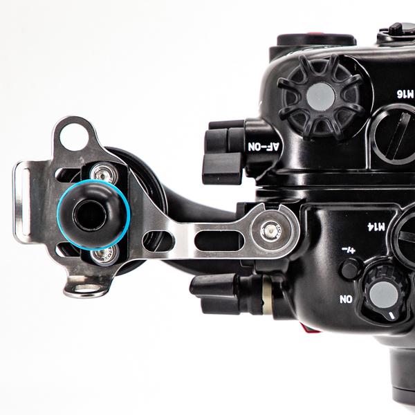 The Nikon Z7 underwater housing by Nauticam includes a stiffening handle bracket